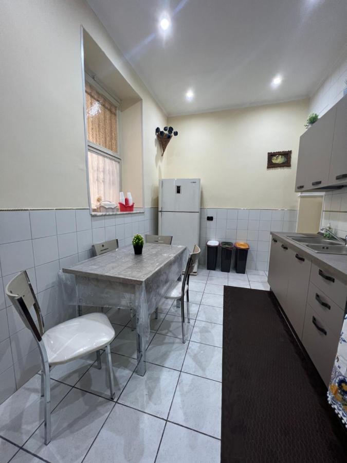 Silvana Appartamento Napoli Bagian luar foto