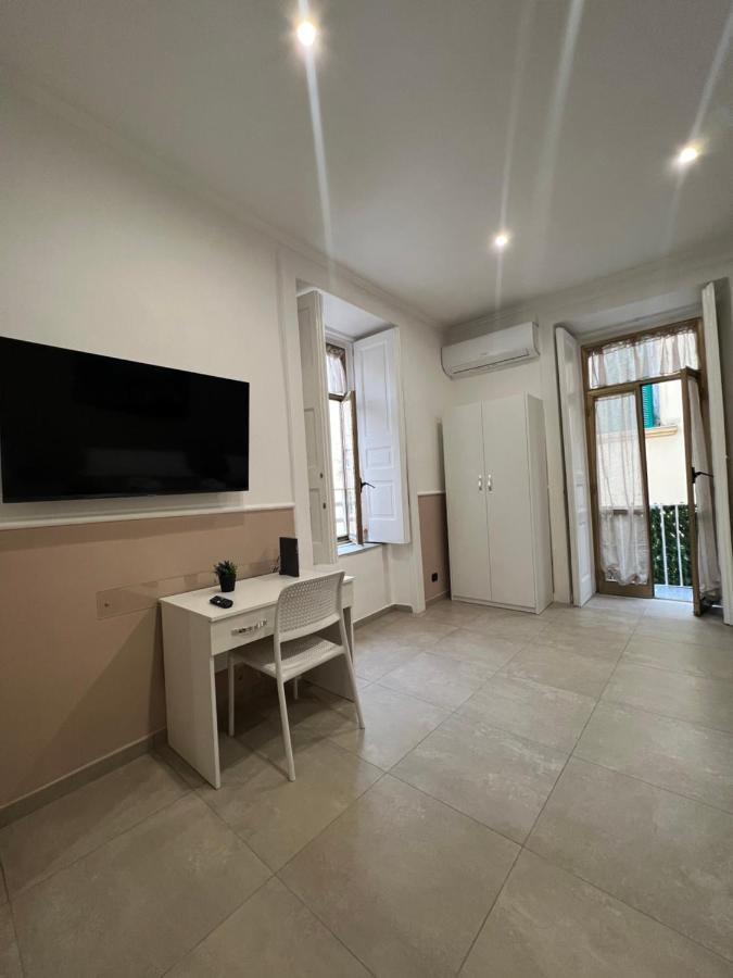 Silvana Appartamento Napoli Bagian luar foto
